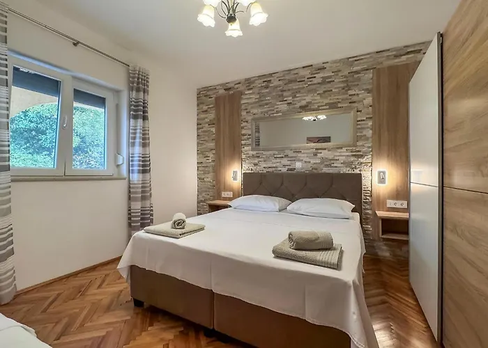 Pet Friendly In Tatil Evi Donji Zagon