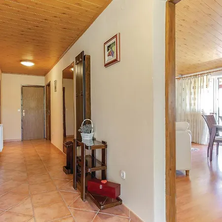 Lovely In With House Sea View